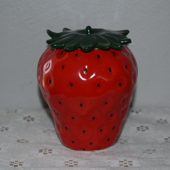Cottagecore Ceramic Red Strawberry Jar Spring Country Farmhouse Kitchen Decor - Picture 10 of 10